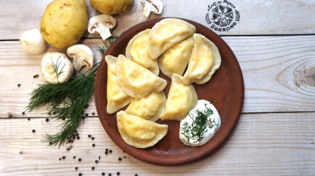 Вареники домашние с картошкой и грибами 250 г
